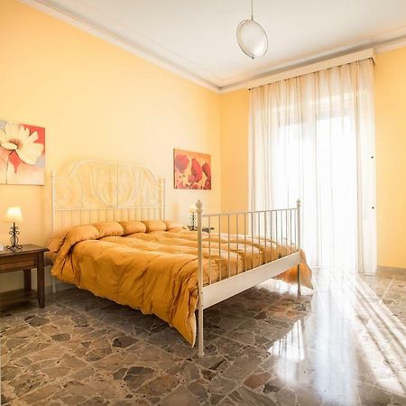 Casa Giolele Apartment Ачиреале Екстериор снимка