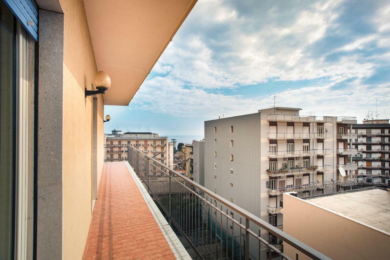 Casa Giolele Apartment Ачиреале Екстериор снимка
